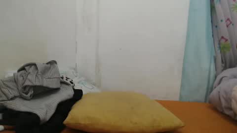 tinyslut66 online show from 01.25.25