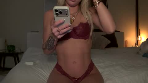 tinytayy online show from 02.21.26