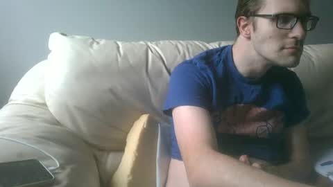 Snapshot of titlovercums chatting on 06.25.26 titlovercums online show from 06.25.26