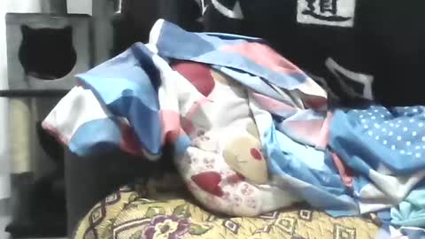 Ester online show from 04.22.26