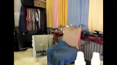 liebe es mich nackt vor der cam zu zeigen online show from 10.25.25