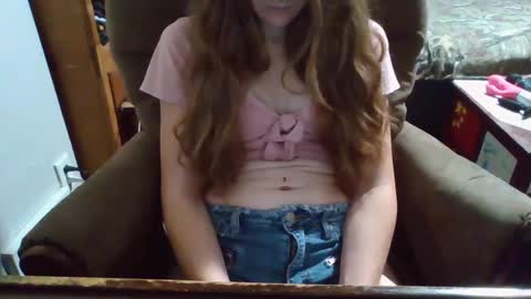 Snapshot of tittygirl8 chatting on 12.27.24 Tittygirl8 online show from 12.27.24