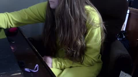 Snapshot of tittygirl8 chatting on 02.05.25 Tittygirl8 online show from 02.05.25