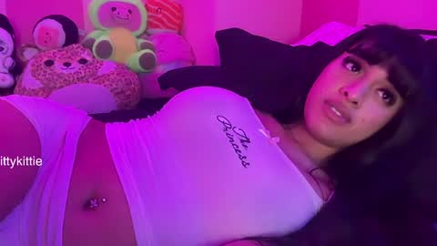 HOTTIE4U online show from 04.08.26