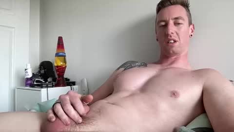 Snapshot of tjblizzard94 chatting on 02.05.25 FitAus94 online show from 02.05.25