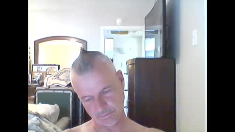 Snapshot of tnash24 chatting on 10.13.25 tx46m online show from 10.13.25