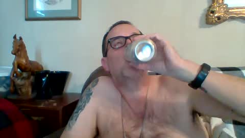 Snapshot of tnvols1968 chatting on 03.10.25 Vols online show from 03.10.25