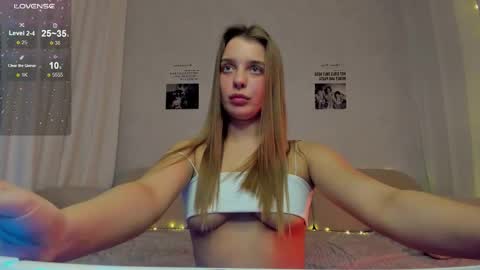 Snapshot of toffeepads chatting on 01.09.26 Liza online show from 01.09.26