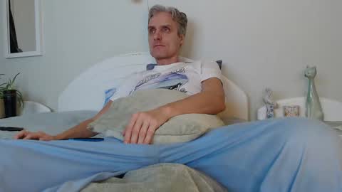 Snapshot of toffmen chatting on 01.05.25 Daniel Bisexual uncut 20cm online show from 01.05.25