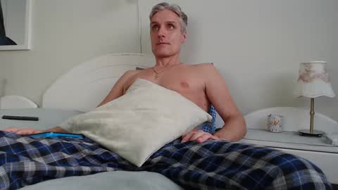 Snapshot of toffmen chatting on 02.16.25 Daniel Bisexual uncut 20cm online show from 02.16.25