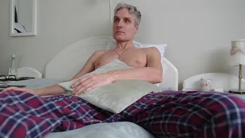 Snapshot of toffmen chatting on 03.01.25 Daniel Bisexual uncut 20cm online show from 03.01.25