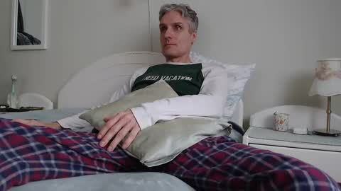 Snapshot of toffmen chatting on 03.02.25 Daniel Bisexual uncut 20cm online show from 03.02.25