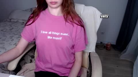 Snapshot of token___ chatting on 09.28.25 Arina online show from 09.28.25