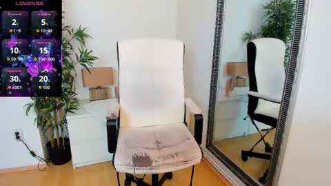 Tokyo online show from 10.12.25