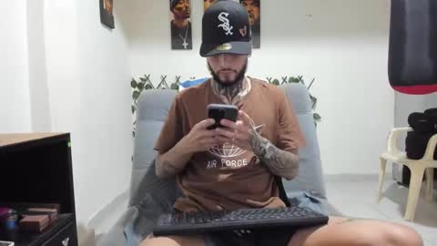 Snapshot of tokio_master chatting on 11.02.25 Tokyo Master online show from 11.02.25