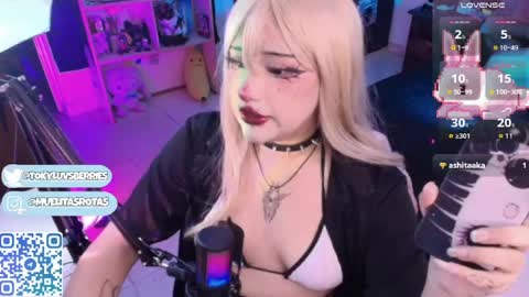 Snapshot of toky_doll chatting on 06.12.26 toky online show from 06.12.26