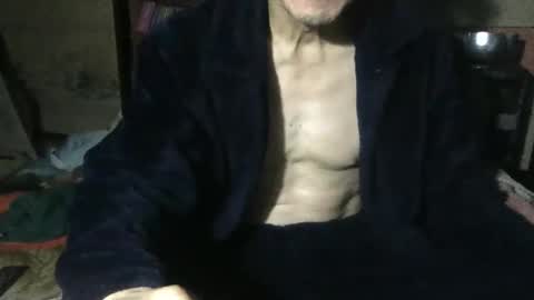 small man online show from 11.30.25