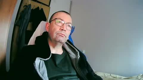 tolon408472 online show from 01.21.25