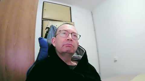 tolon408472 online show from 01.21.25