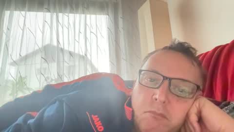 Snapshot of tom6644 chatting on 12.21.24 Tom online show from 12.21.24