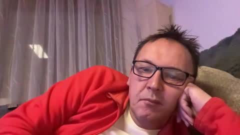 Tom online show from 01.10.26