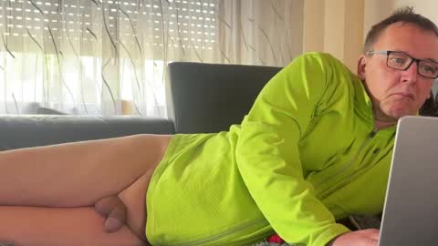 Tom online show from 04.11.26