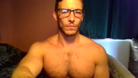 tom90ukx online show from 10.21.25