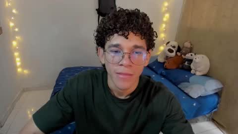 Tom Blue online show from 11.24.25