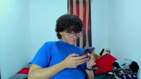 Tom Blue online show from 07.11.26