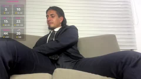 Snapshot of tom_blunt96 chatting on 01.05.25 TOM online show from 01.05.25
