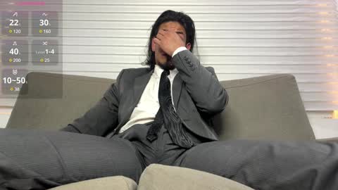Snapshot of tom_blunt96 chatting on 01.10.25 TOM online show from 01.10.25