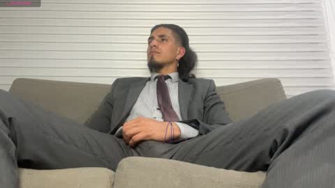 Snapshot of tom_blunt96 chatting on 01.19.25 TOM online show from 01.19.25