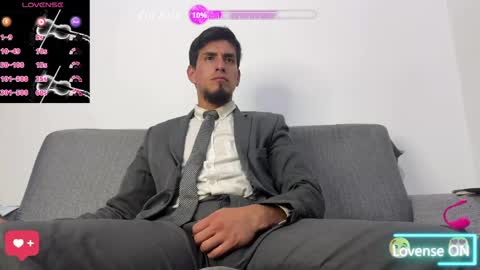 Snapshot of tom_blunt96 chatting on 05.03.26 TOM online show from 05.03.26