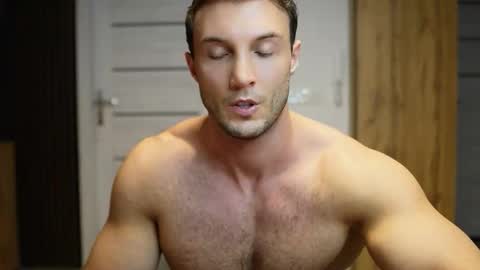 Tom online show from 09.19.25