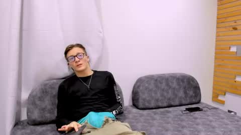 Tom online show from 06.19.26