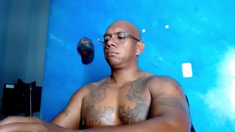 Snapshot of tom_miller chatting on 11.07.25 Tom Miller online show from 11.07.25