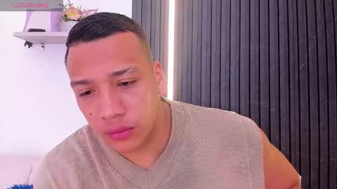 Tom muscle1 online show from 10.03.25