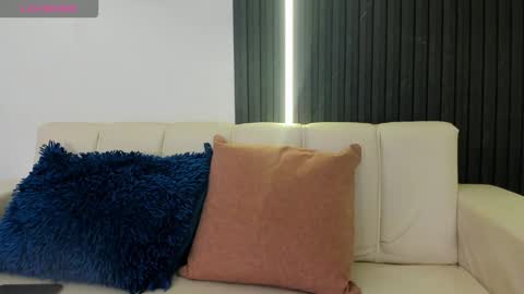 Tom muscle1 online show from 10.04.25