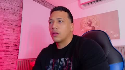 Tom muscle1 online show from 02.14.26