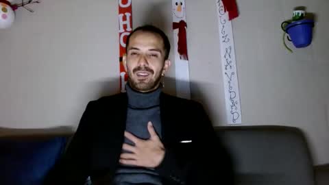 tomas gerauld. make me happy with 10000 tokens online show from 12.22.24