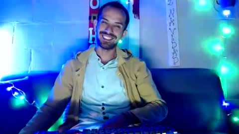 tomas gerauld. make me happy with 10000 tokens online show from 12.24.24