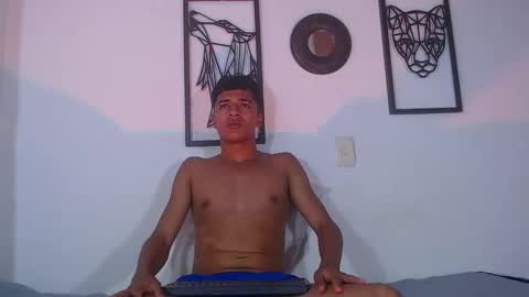 Snapshot of tomas_guebara chatting on 10.17.25 tomas_guebara online show from 10.17.25