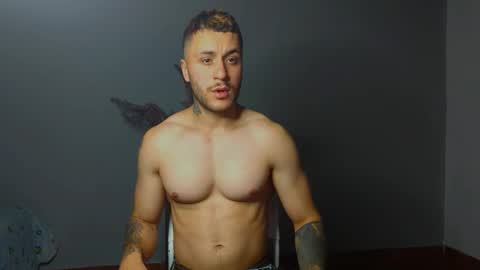 tomDavisXl online show from 10.18.25