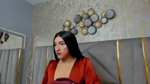 Snapshot of tomlondon_ chatting on 01.26.25 online show from 01.26.25