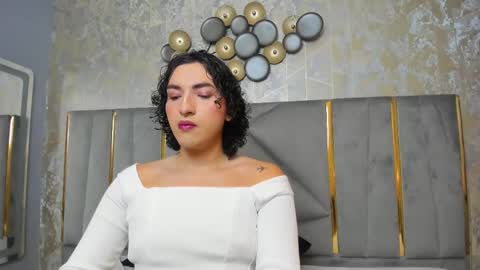 Snapshot of tomlondon_ chatting on 02.23.25 online show from 02.23.25