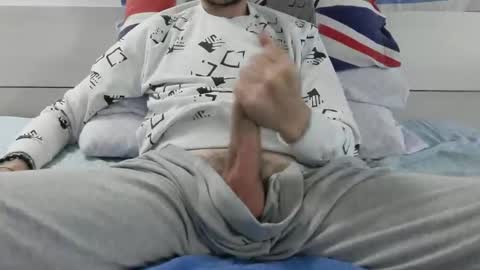 Snapshot of tommaso9046 chatting on 10.31.25 tommaso9046 online show from 10.31.25