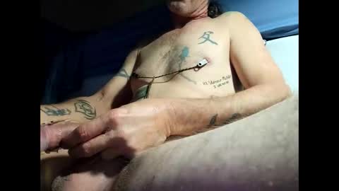 Snapshot of tommgunn25 chatting on 12.22.25 tommgunn25 online show from 12.22.25