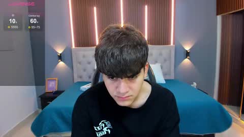 Snapshot of tommy18__ chatting on 09.23.25 Tommy  online show from 09.23.25