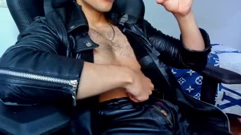 Snapshot of tommy_bred chatting on 02.10.25 Twitter BreddTommy IG tommy bredd online show from 02.10.25