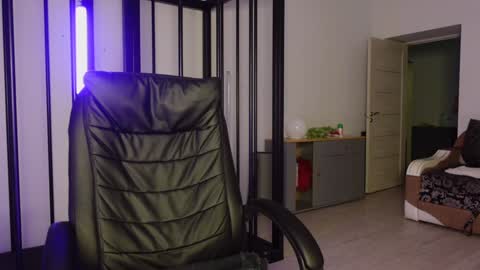 Snapshot of tommy_burnzzz chatting on 01.11.25 tommy burnzzz online show from 01.11.25